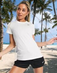 Nike Dry Legend Kadın T-shirt AQ3210-100