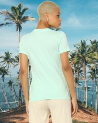 Nike Women's W Nsw Tee Essntl   Ftr T-shirt AT5464-394