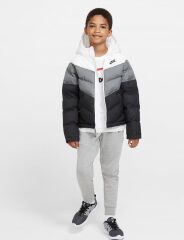 Nike Sportswear  Full-Zip  Çocuk Mont-DM2379-102 (BİR BEDEN BÜYÜK ALMANIZI ÖNERİRİZ)