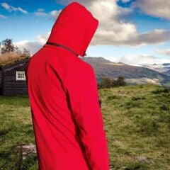 Runnos Erkek Kırmızı Su Geçirmez Softshell Mont RNNS-01(DAR KALIP BİR BEDEN BÜYÜK ALMANIZI ÖNERİYORUZ)