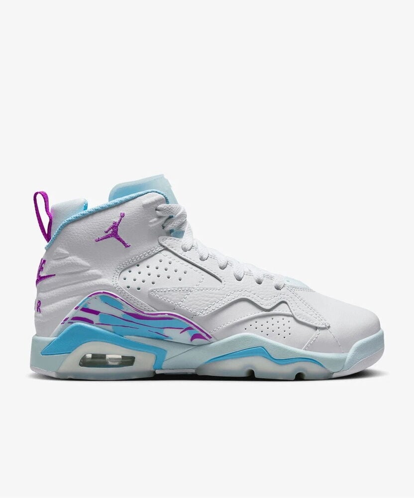 Nike Jordan Mvp Basketbol Ayakkabısı DZ5577-105 (YARIM NUMARA BÜYÜK ALMANIZI ÖNERİRİZ)