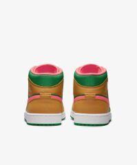 Nike Air Jordan 1 Mid SE Spor Ayakkabısı DX4332-700 (YARIM NUMARA BÜYÜK ALMANIZI ÖNERİYORUZ)