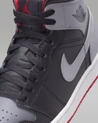Nike Air Jordan 1 Mid Unisex Spor Ayakkabısı DQ8423-006 (YARIM NUMARA BÜYÜK ALMANIZI ÖNERİYORUZ)