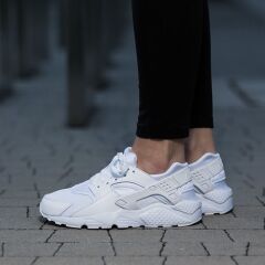 Nike Huarache Run (Gs) Kadın Beyaz Spor Ayakkabı 654275-110