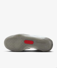 Nike Jordan Zion 3 Unisex Basketbol Ayakkabısı DV3869-106 (YARIM NUMARA BÜYÜK ALMANIZI ÖNERİYORUZ)