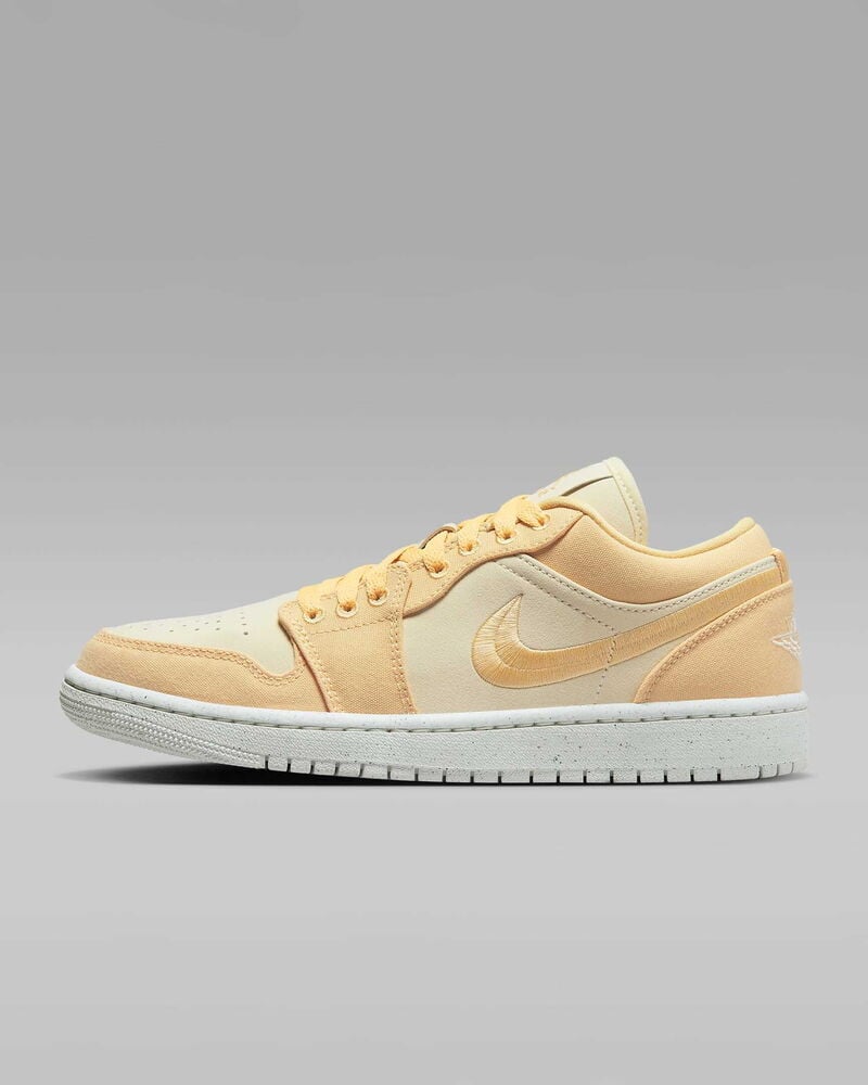 Nike Air Jordan 1 Low SE Kadın Spor Ayakkabısı DV0426-200 (YARIM NUMARA BÜYÜK ALMANIZI ÖNERİYORUZ)