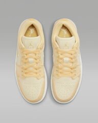 Nike Air Jordan 1 Low SE Kadın Spor Ayakkabısı DV0426-200 (YARIM NUMARA BÜYÜK ALMANIZI ÖNERİYORUZ)