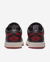 Nike Air Jordan 1 LOW  Spor Ayakkabısı DC0774-061 (YARINM NUMARA BÜYÜK ALMANIZI ÖNERİYORUZ)