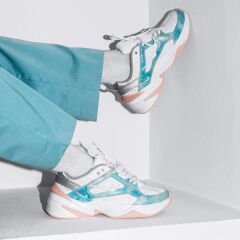Nike M2k Tekno Kadın Sneaker  Spor Ayakkabı- AO3108-103 (YARIM NUMARA BÜYÜK ALMANIZI TAVSİYE EDERİZ)