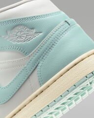 Nike Jordan Air 1 Mid Sneaker Unisex Spor Ayakkabı BQ6472-132 (BİR NUMARA BÜYÜK ALMANIZI ÖNERİRİZ)