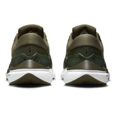 Nike Air Zoom Vomero 16   Koşu Ayakkabısı DA7245-200 (YARIM NUMARA BÜYÜK ALMANIZI ÖNERİRİZ)