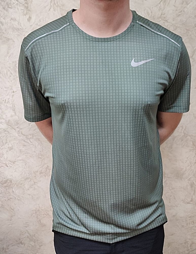 Nike Dri-FIT Men's T-Shirt - CV7409-326