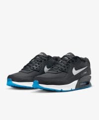 Nike Air Max 90 Unisex Spor Ayakkabı FV0361-001 (YARIM NUMARA BÜYÜK ALMANIZI ÖNERİRİZ)