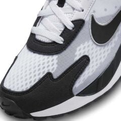 Nike Air Max Solo Erkek  Spor  Ayakkabı DX3666-100 (YARIM NUMARA BÜYÜK ALMANIZI ÖNERİRİZ)