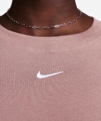 Nike Sportswear Essential Oversized Kadın  T-Shirt dx7910-206 (BİR BEDEN KÜÇÜK ALMANIZI  ÖNERİYORUZ)