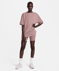 Nike Sportswear Essential Oversized Kadın  T-Shirt dx7910-206 (BİR BEDEN KÜÇÜK ALMANIZI  ÖNERİYORUZ)