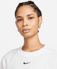 Nike Sportswear Essential Kısa Kollu Kadın  Spor Tişört DV7882-100