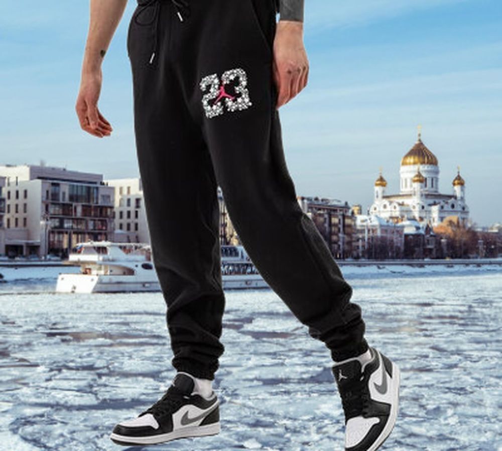 Nike Jordan M J Sprt Dna Flc Eşofman Altı Dj0190-010 (bir Beden Küçük Almanızı Öneriyoruz)
