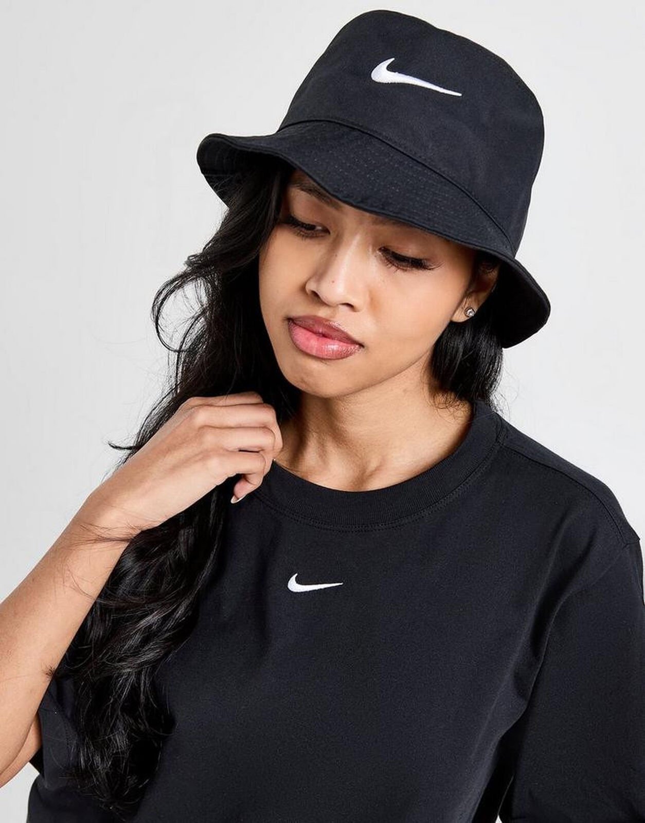 Nike  NSW Tee Essentials Kadın Spor  Tişört FD4149-010