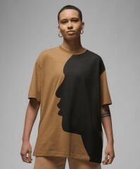 Nike Jordan Oversized Graphic  Spor T-Shirt FB5140-392 (BİR BEDEN KÜÇÜK ALMANIZI ÖNERİRİZ)