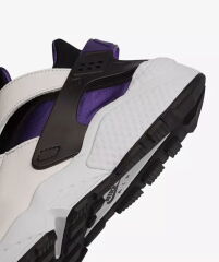 Nike Air Huarache Kadın Spor Ayakkabı DH4439-105 (BİR NUMARA BÜYÜK ALMANIZI ÖNERİYORUZ)